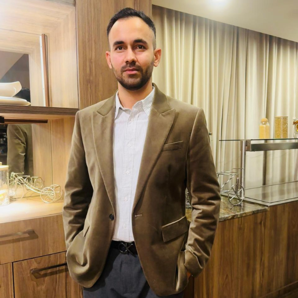 Sumit Sharma | Owner - Khushi Indian Restaurant
